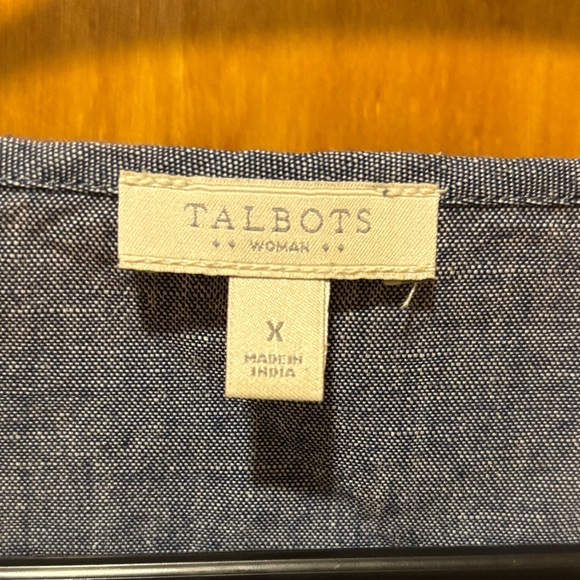 Talbots Blue Chambray Top - Picture 2 of 4